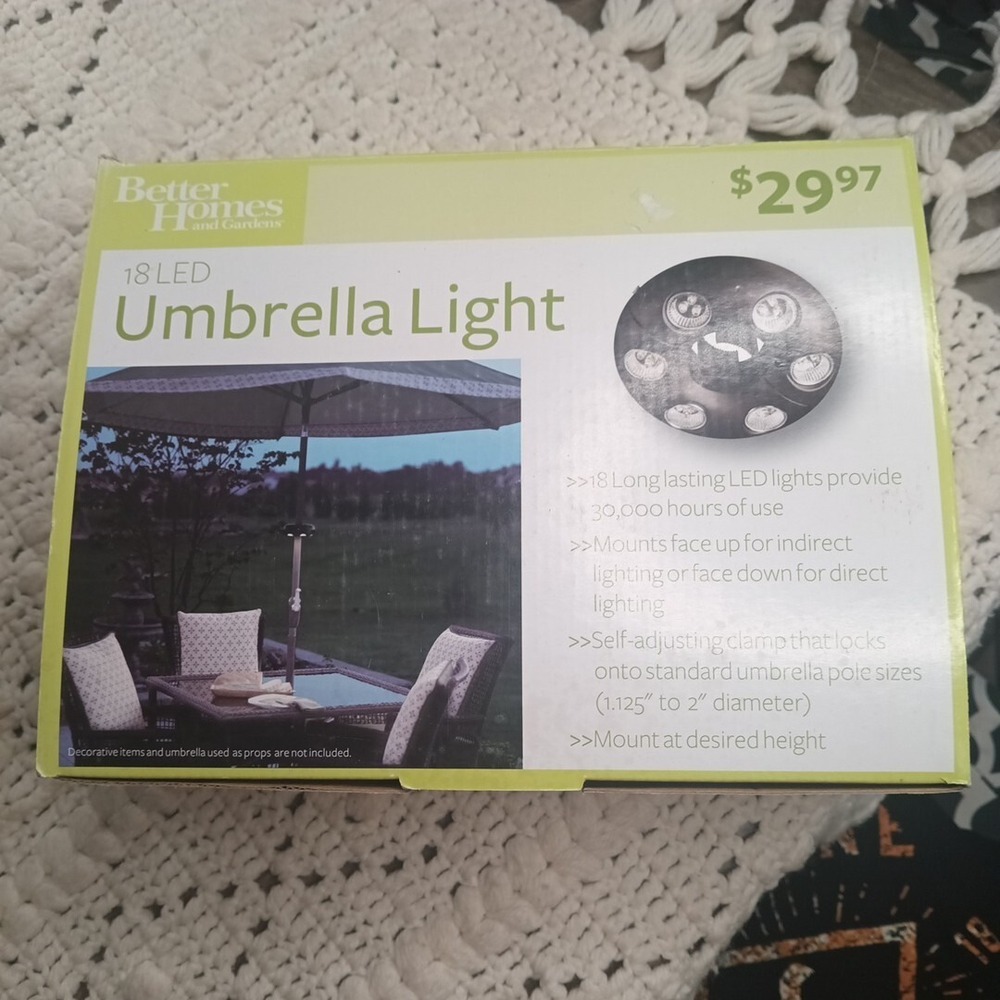 Better Homes and Gardens 18 LED Outdoor Mountable Umbrella Light Patio Summer